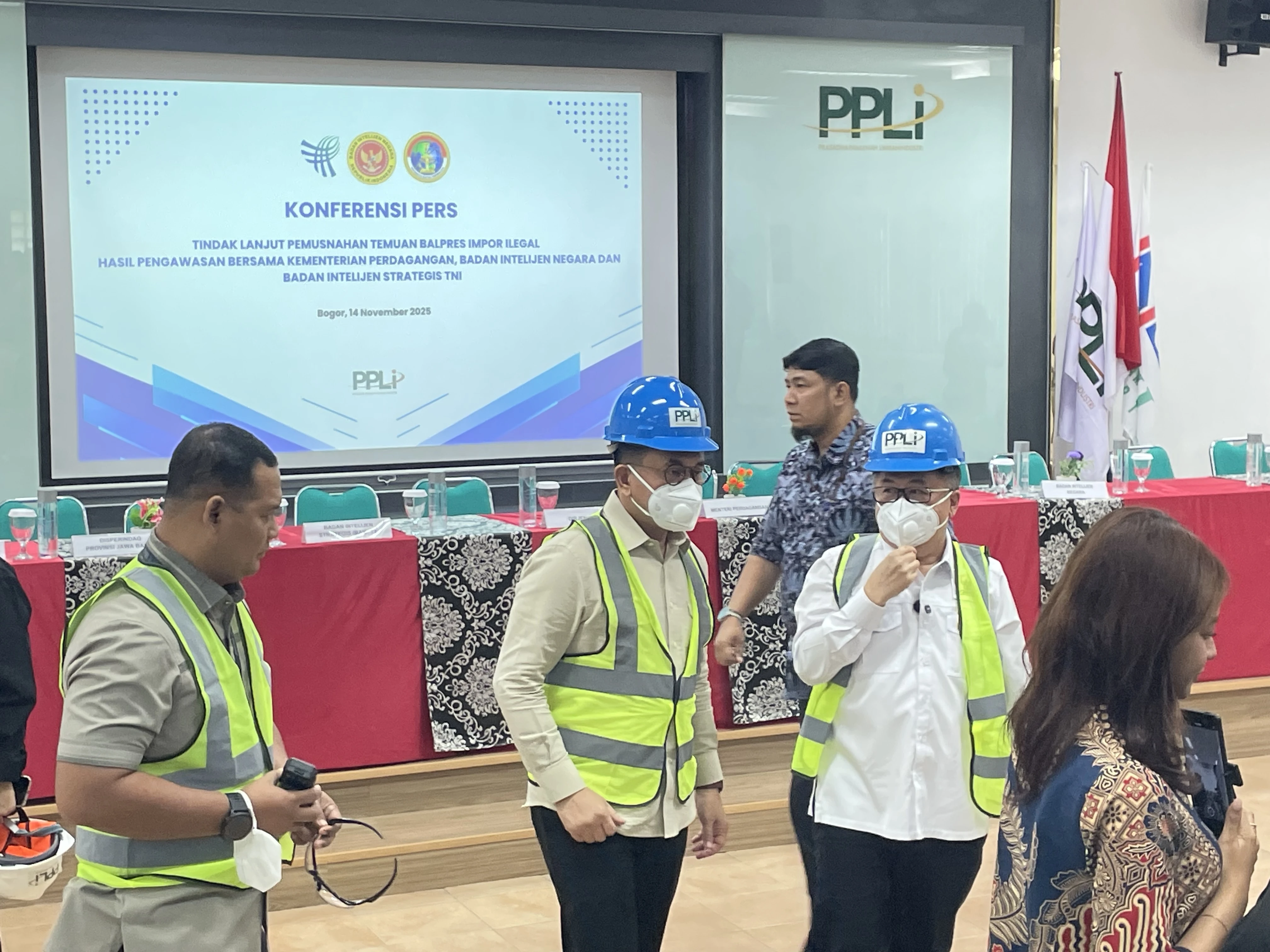 Mendag Musnahkan 500 Balpres Ilegal, Terbesar Sejak 2022