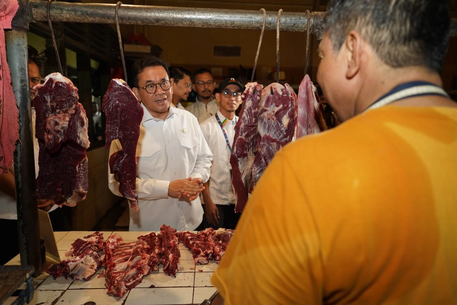 Blusukan ke Pasar Rawasari, Mendag Jamin Harga & Stok Bahan Pokok Stabil di Lebaran 2026