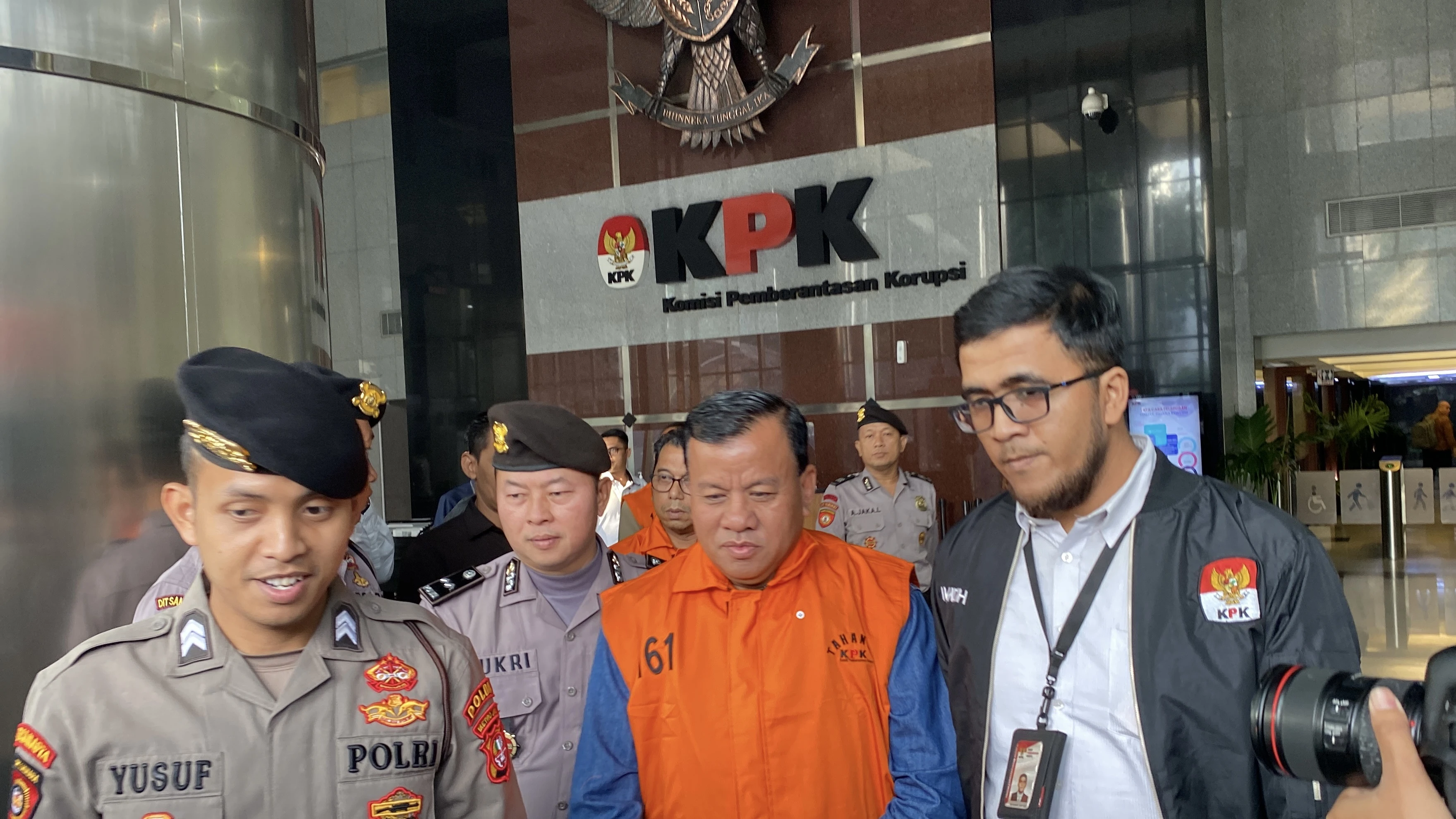Bupati Kuansing Resmi Jadi Tersangka dalam Korupsi Suap Jabatan