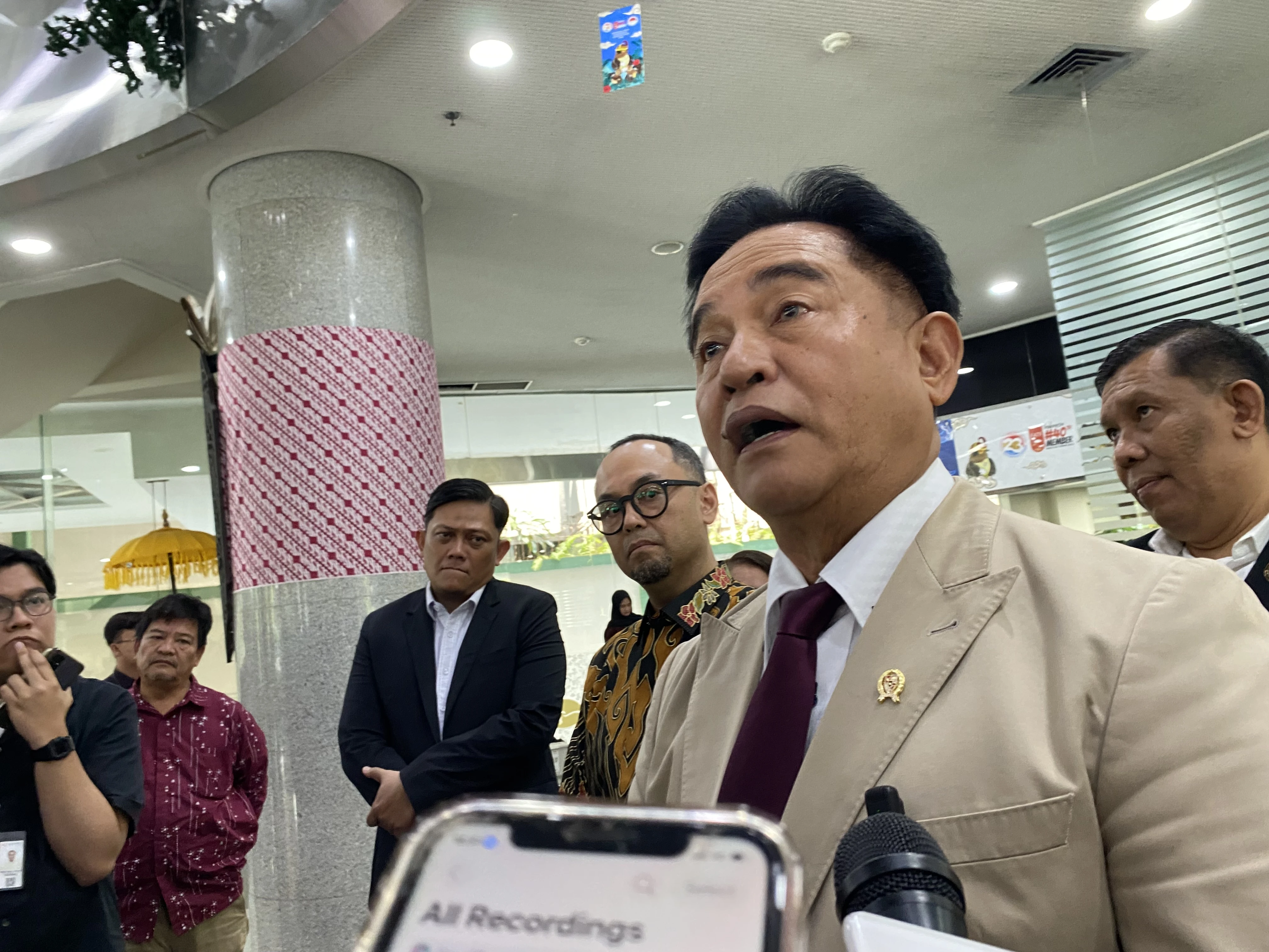 Menko Yusril Bakal Kerja Sama dengan Negara ASEAN Berantas Judol