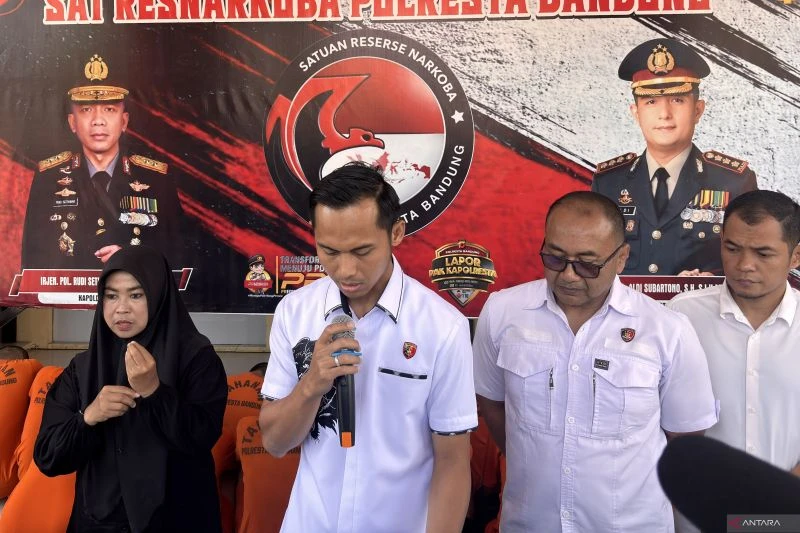 Polresta Bandung Bongkar Dua Pabrik Tembakau Sintetis