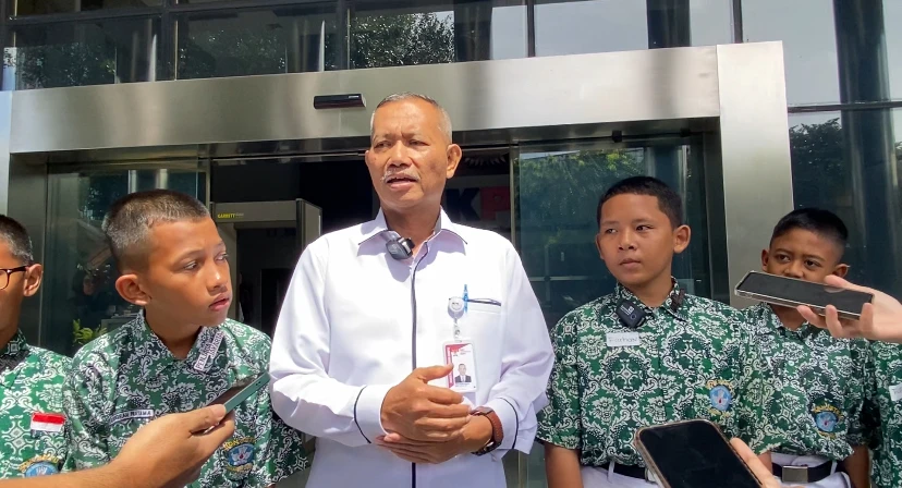 Anak SD Kembalikan HP Hilang, Kejujurannya Buat KPK Ikut Turun Tangan