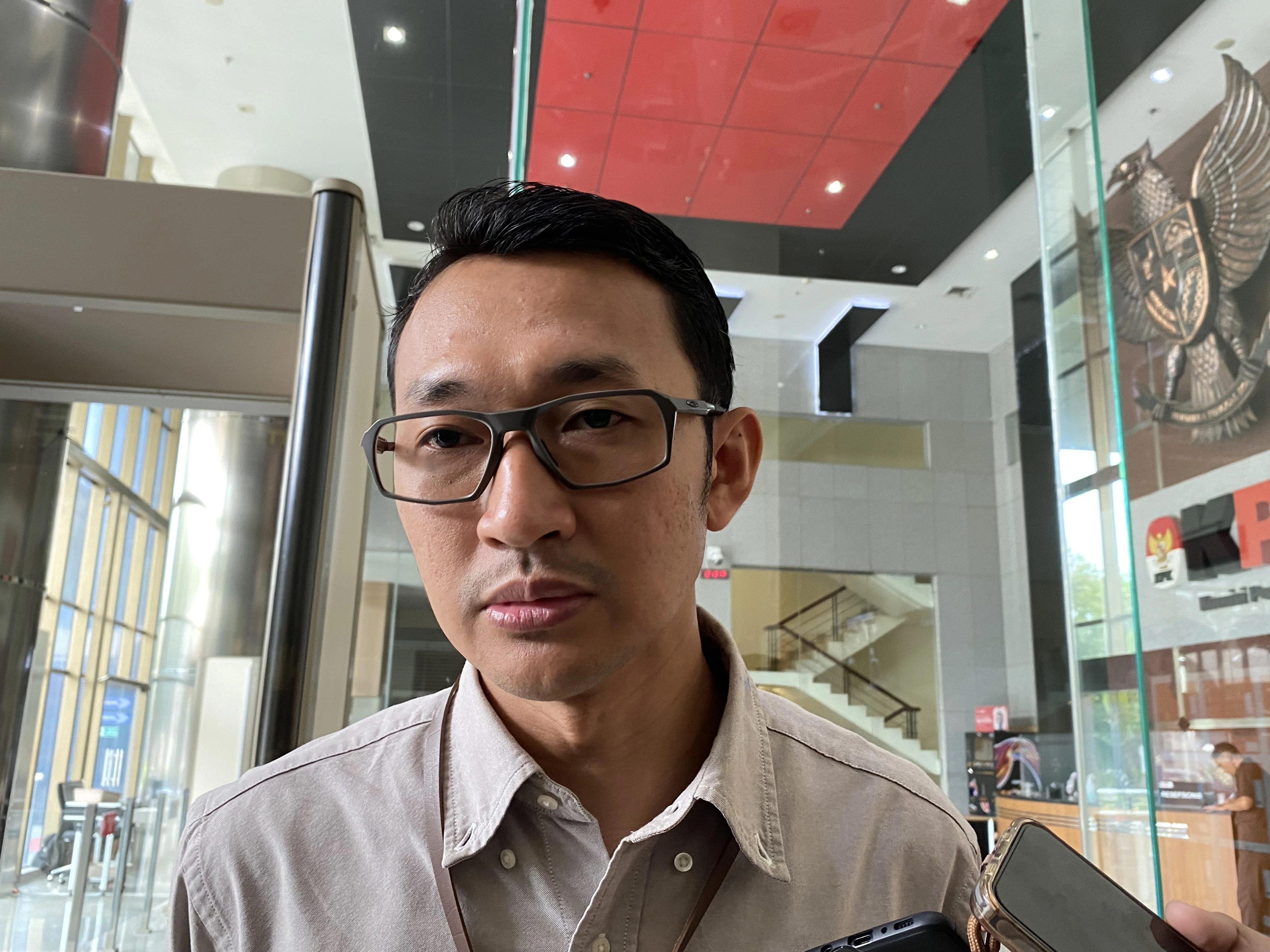 KPK Usut Perusakan Segel di Rumah Dinas Gubernur Riau