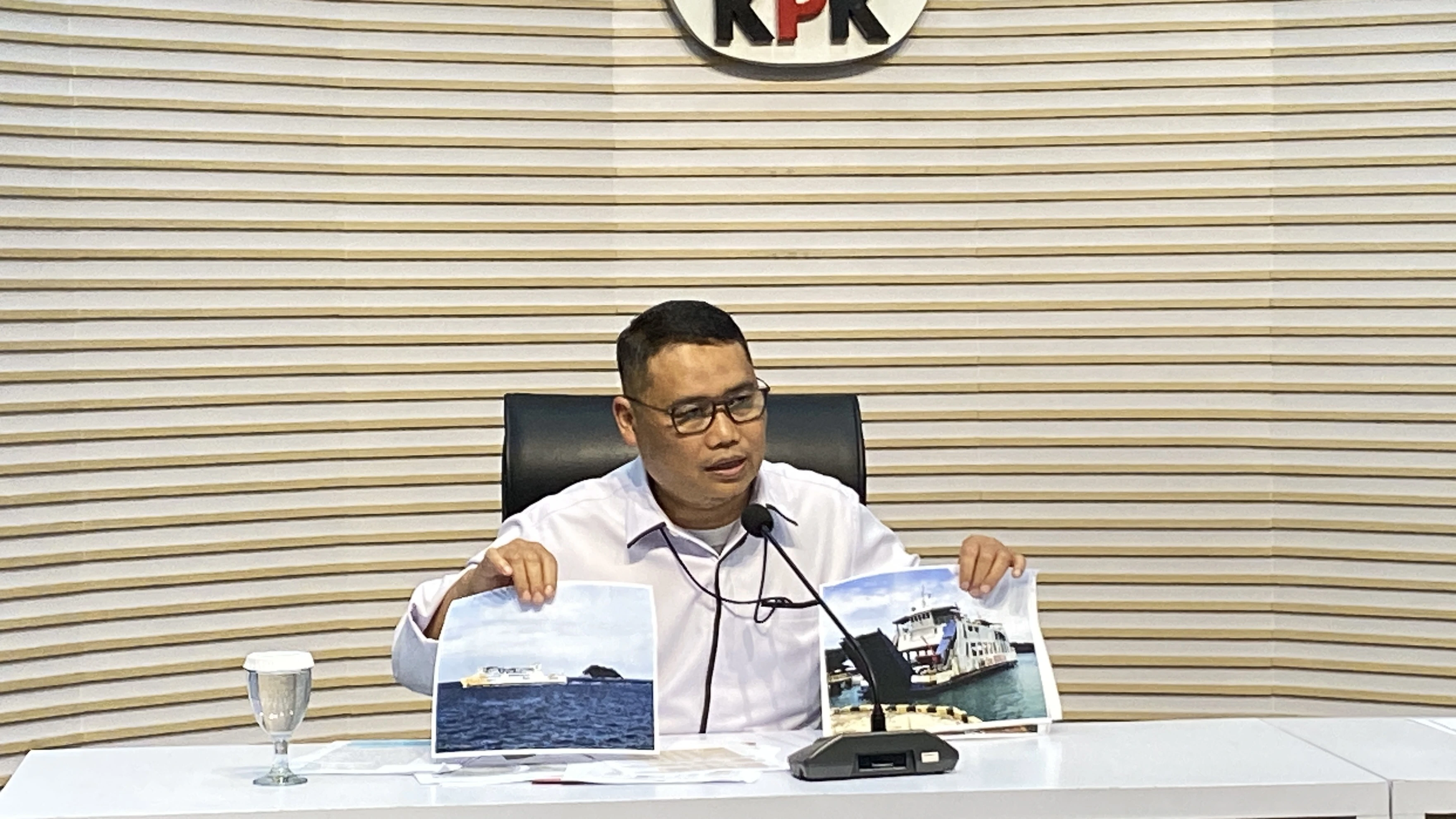 KPK Buka Data Dirut ASDP Melawan Hukum Usai Dipersoalkan Mirip Tom Lembong