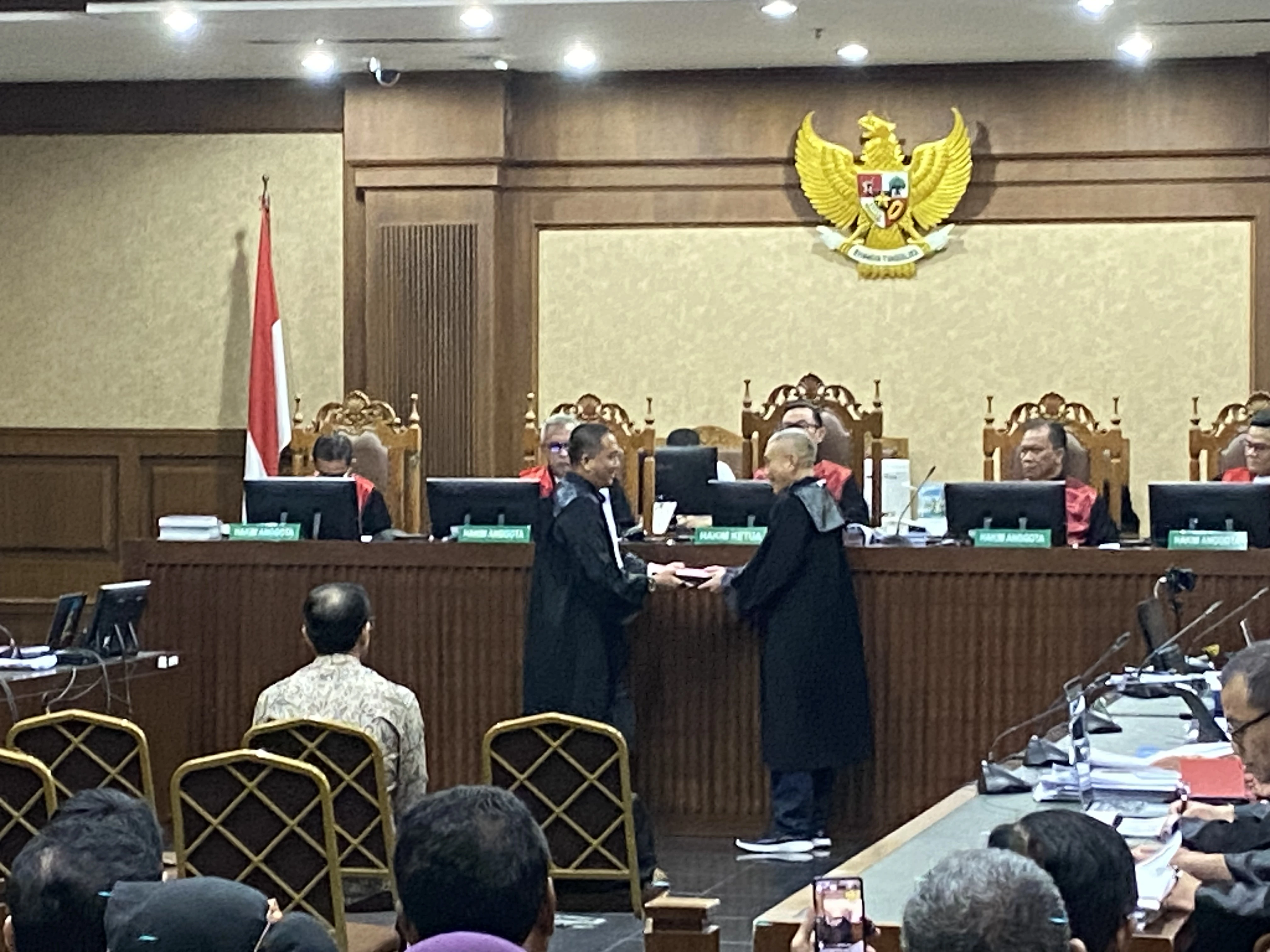 Sidang Chorembook, Eks Direktur Pembinaan SMA Kemendikbudristek Terima US$7.000