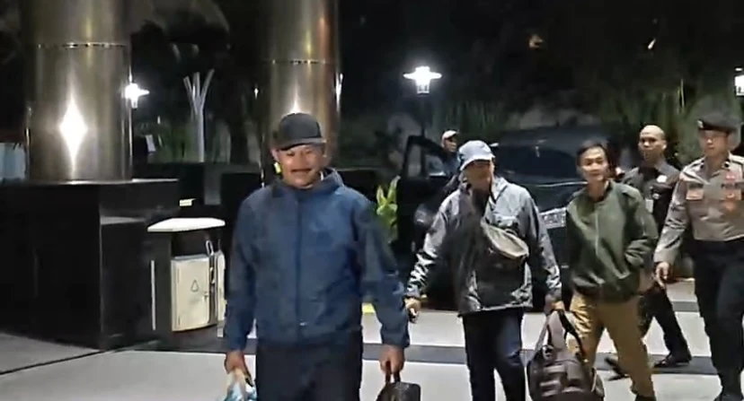 OTT KPK: Wali Kota Madiun Maidi Dibawa ke Jakarta untuk Pemeriksaan Lanjutan