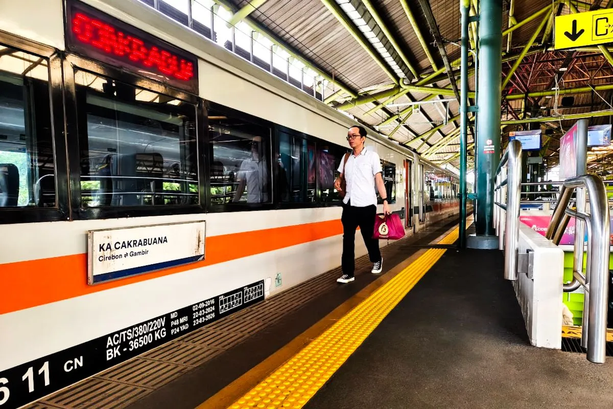 KAI Tingkatkan Kapasitas Angkutan Jelang Libur Natal dan Tahun Baru