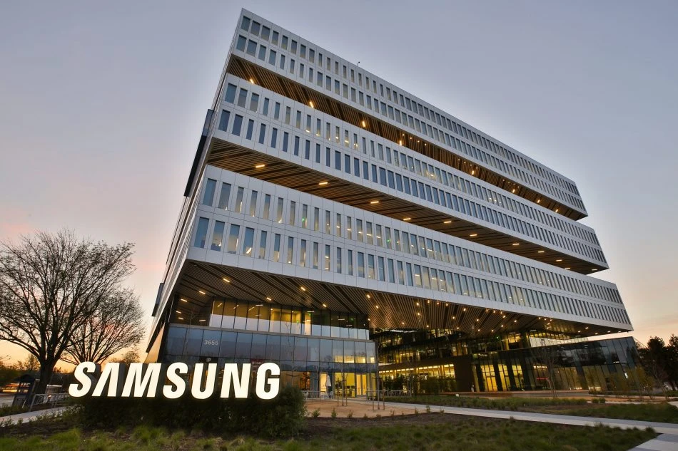 Samsung Pimpin Pasar Ponsel Pintar Global di Tengah Harga Komponen Melonjak Tajam