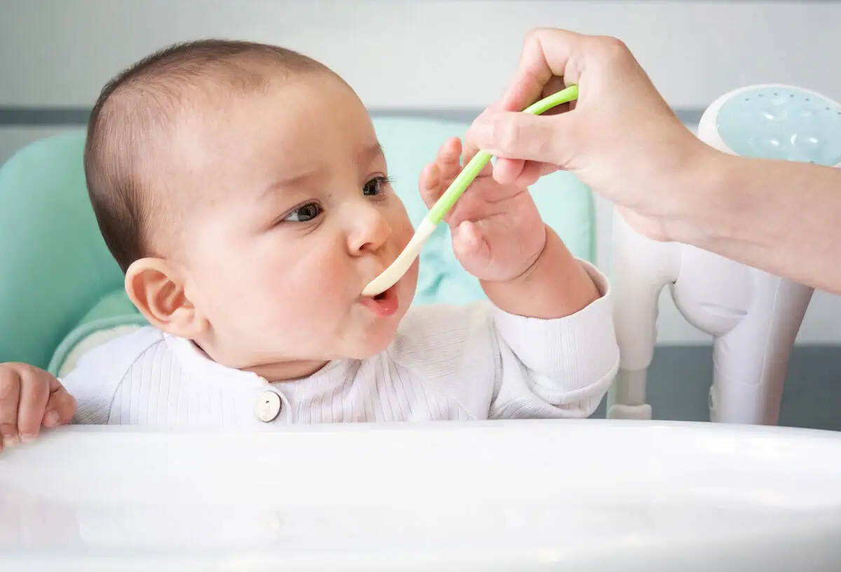 Kenapa Gula dan Garam Berbahaya untuk Bayi? Ini Penjelasan Dokter