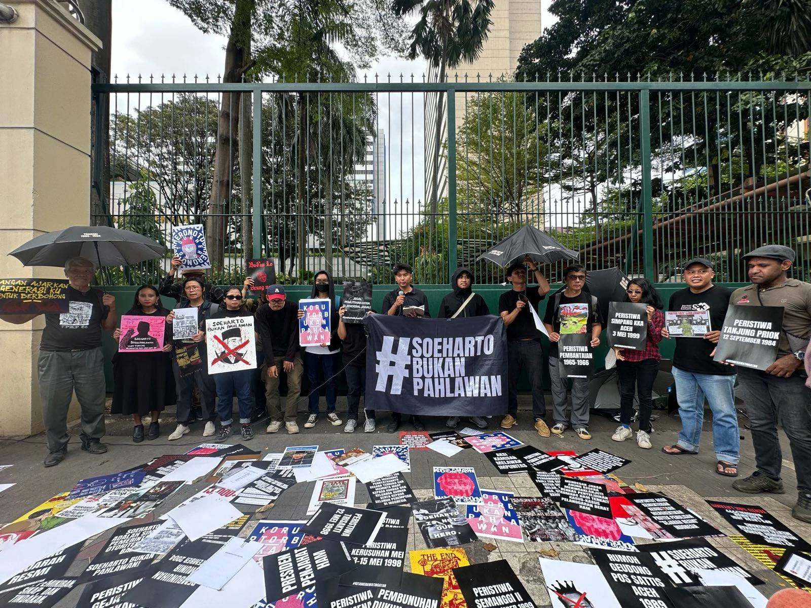 KontraS: Gelar Pahlawan Soeharto Imoral, Abaikan HAM