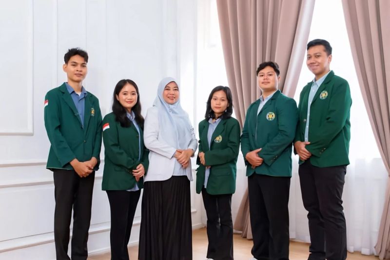 Dari Plastik dan Kerang, Mahasiswa USU Ciptakan Gigi Palsu Tahan Bor