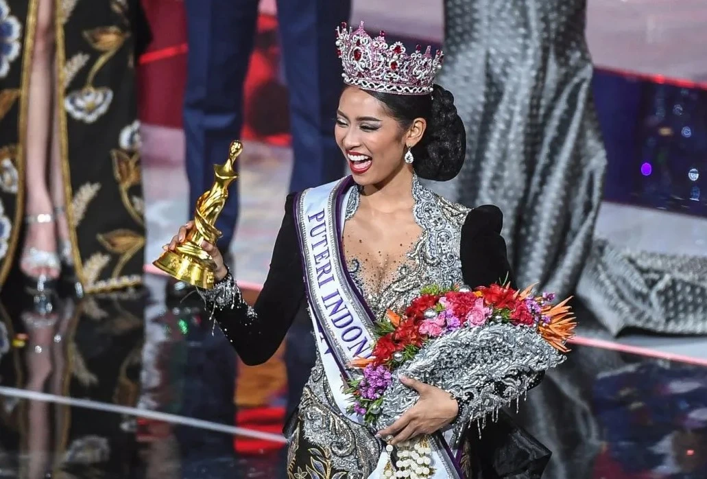 Mimpi Sang Kreator Konten, Agnes Rahajeng Dinobatkan Puteri Indonesia 2026