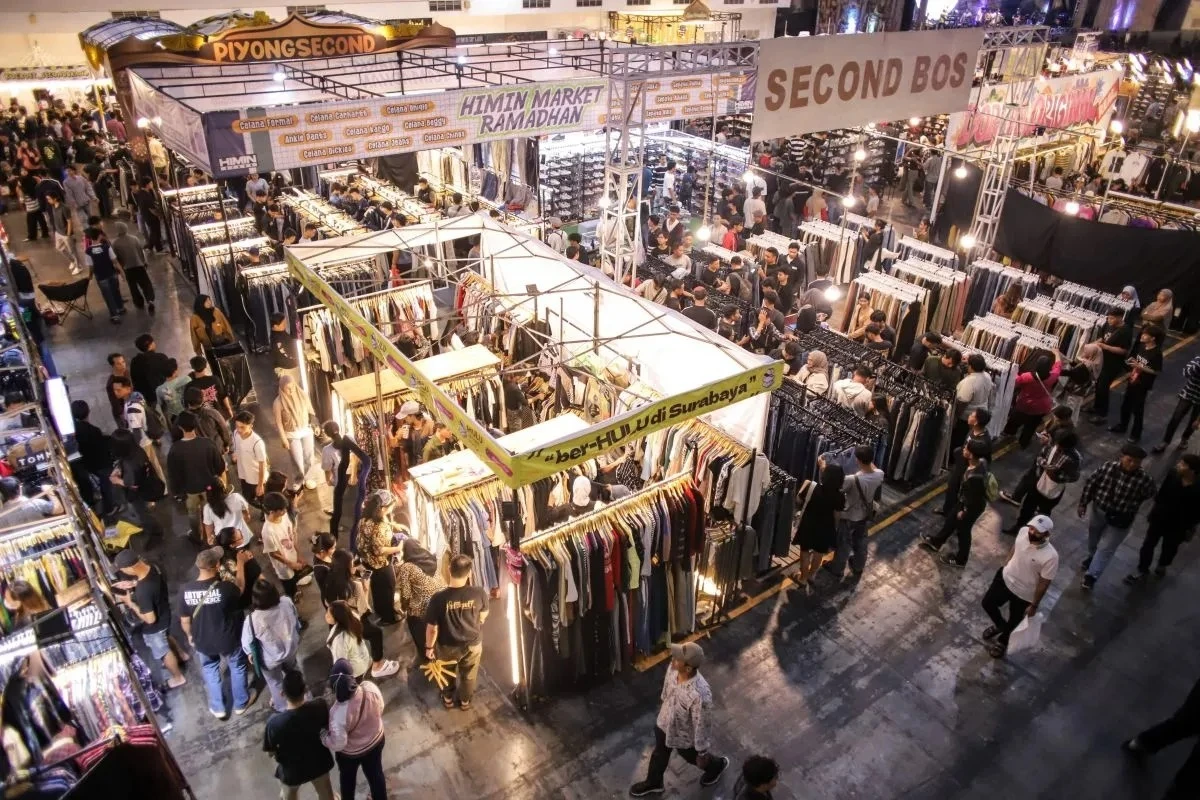 Perbedaan Thrifting dan Preloved yang Wajib Kamu Tahu Sebelum Belanja