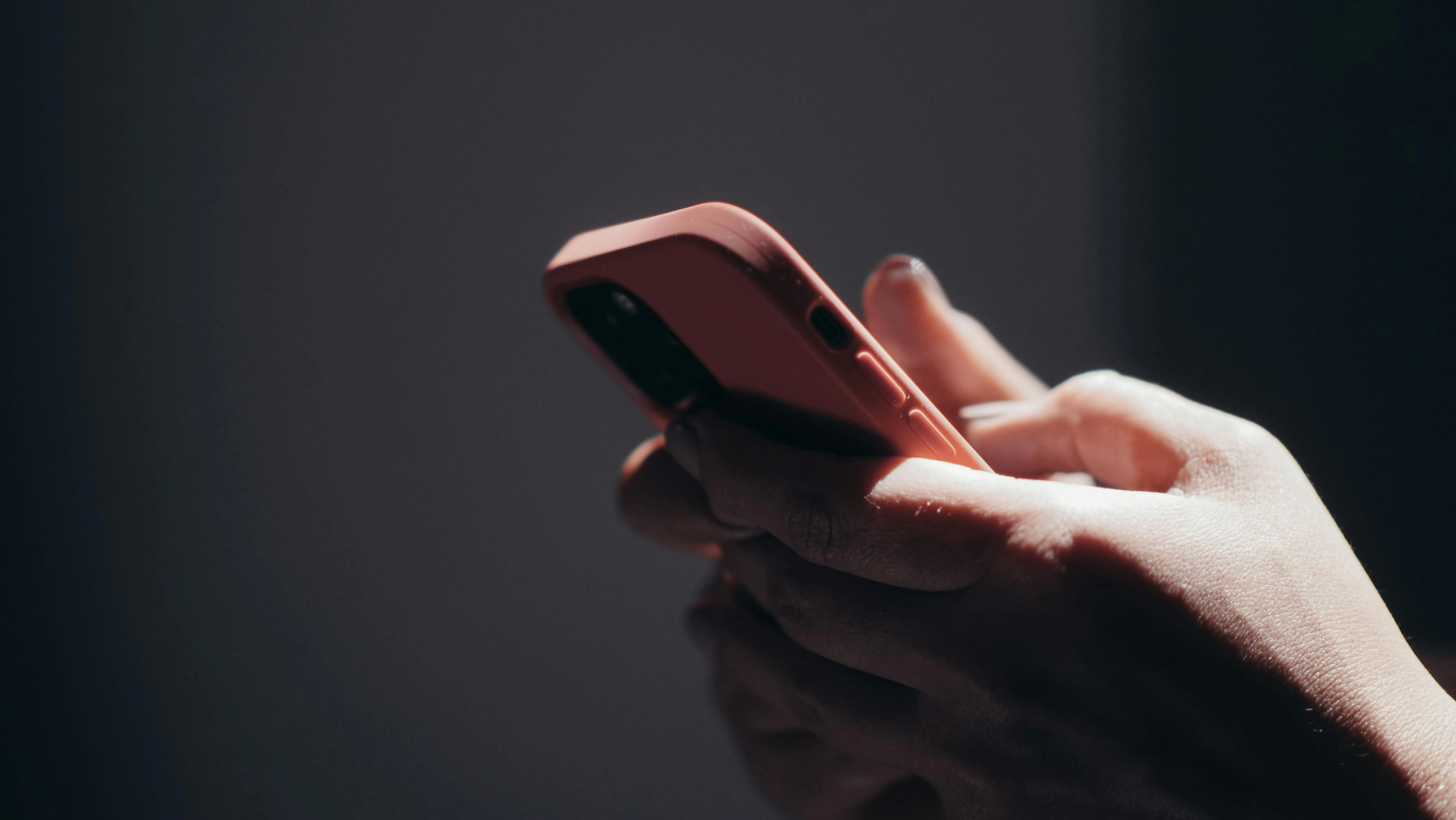 Hidup Disetir Algoritma: Kebenaran Ilusi dalam Dunia Digital