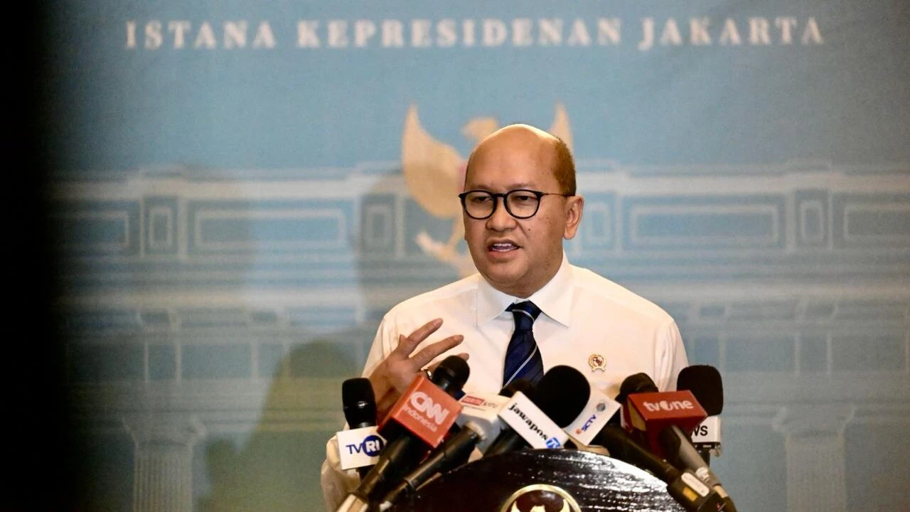 Penurunan Harga Minyak Dunia Diharapkan Beri Sentimen Positif Terhadap Perekonomian Nasional