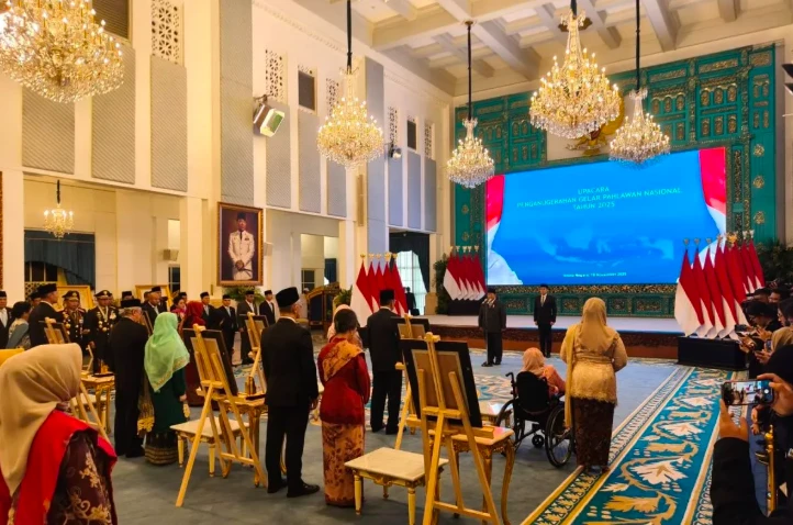 Tokoh yang Dianugerahkan Pahlawan Nasional 2025, Siapa yang Paling Menginspirasi?