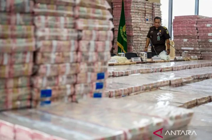 KPK vs Kejaksaan:  Siapa yang Sebenarnya Mengendalikan Agenda Antikorupsi Nasional?