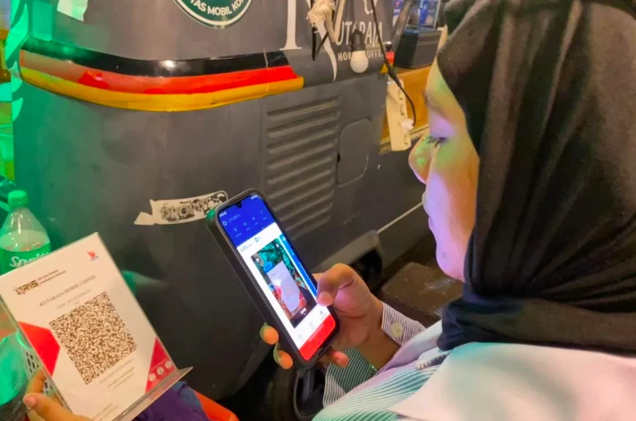 Bolehkah Toko Menolak Uang Tunai? Kasus Roti’O Bikin Publik Bertanya