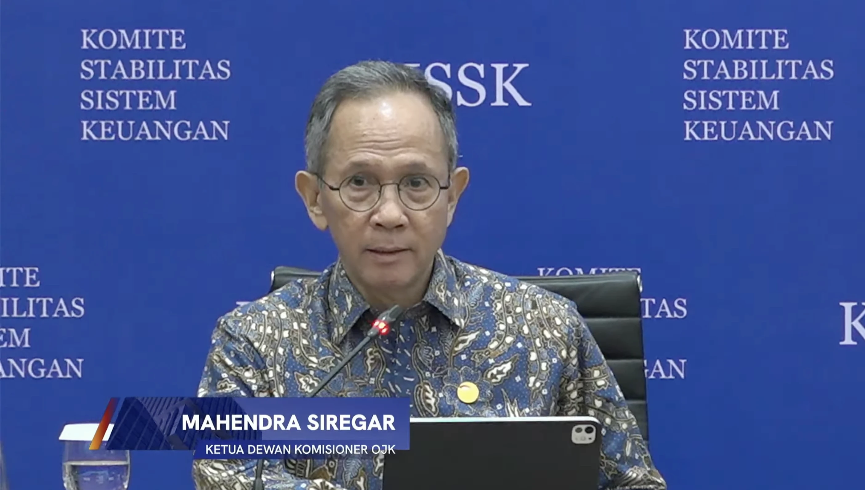 Kredit Perbankan Tumbuh 7,7% pada September 2025, OJK Ungkap Pendorongnya