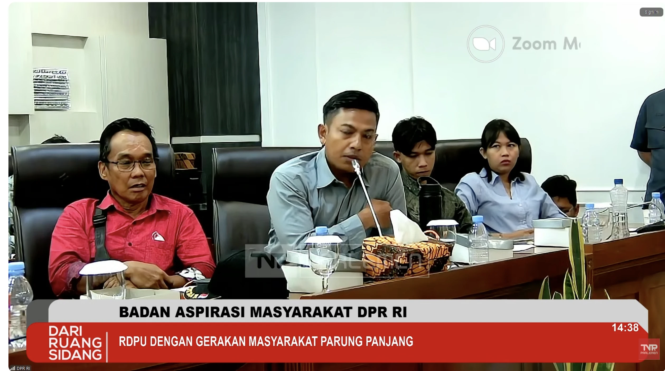 Gerakan Masyarakat Parung Panjang (Gampar) mengeluhkan keberadaan truk tambang yang melintas bebas di wilayah pemukiman mereka layaknya "Malaikat Pencabut Nyawa"
