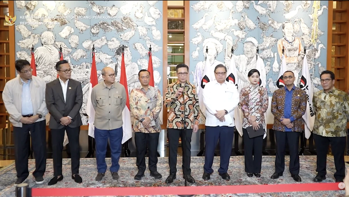 Direktur PT Bursa Efek Indonesia (BEI) Jeffrey Hendrik