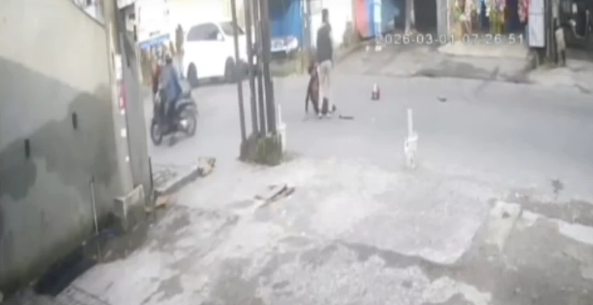 Main Perang-Perangan Berujung Maut: Detik-Detik Polisi 'Dor' Remaja di Makassar Viral