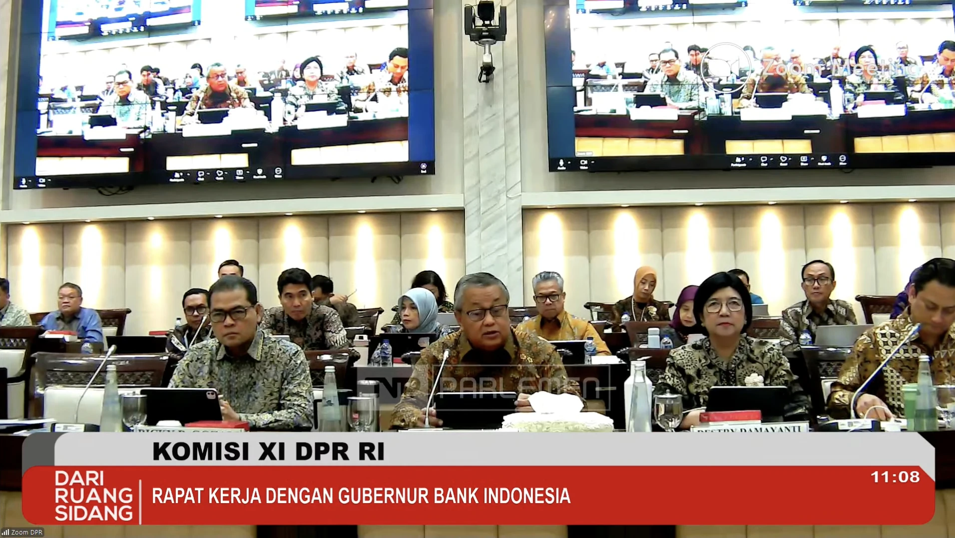 Bos BI Sebut Ekonomi Global 2025 Stagnan, Tekanan Tarif Hambat Penurunan Inflasi