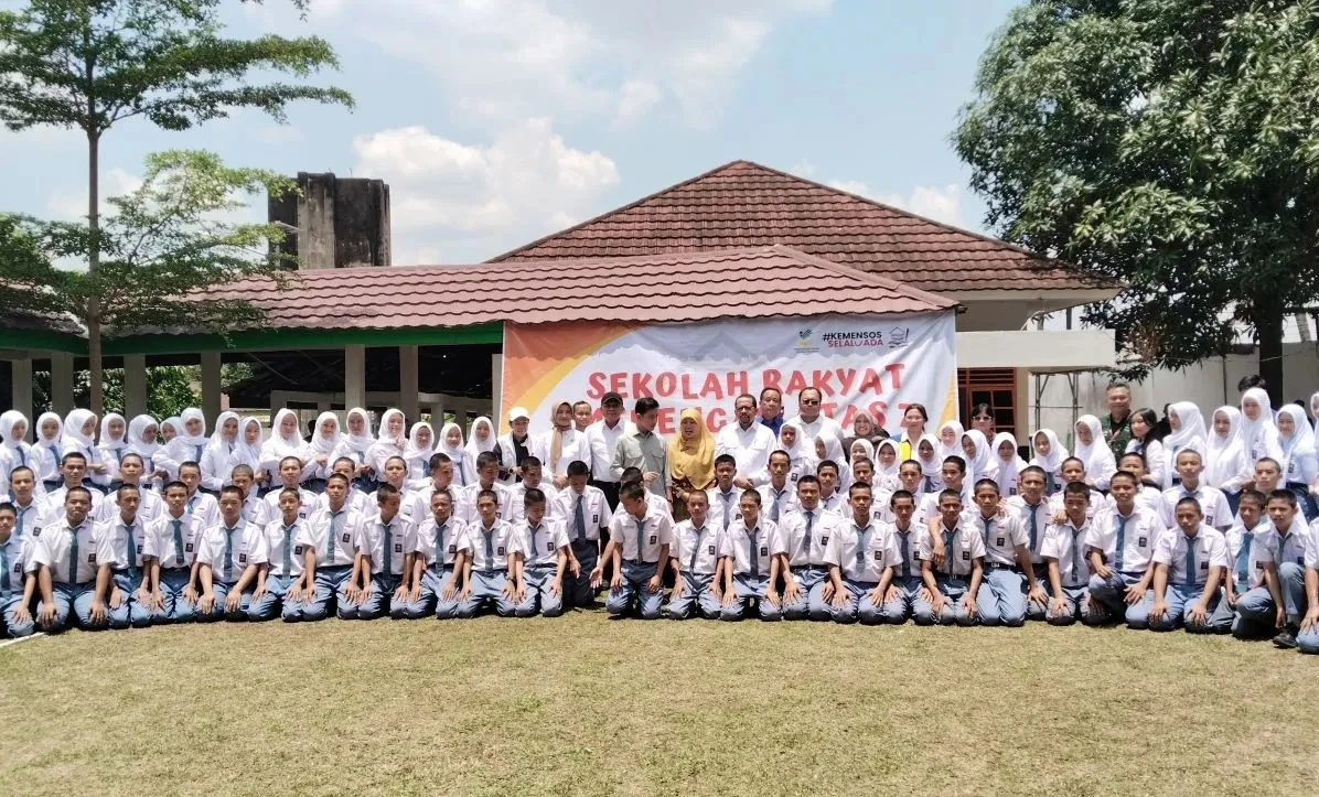 Masuk Sekolah Rakyat Tak Perlu Tes, Cukup Terdaftar sebagai Keluarga Miskin