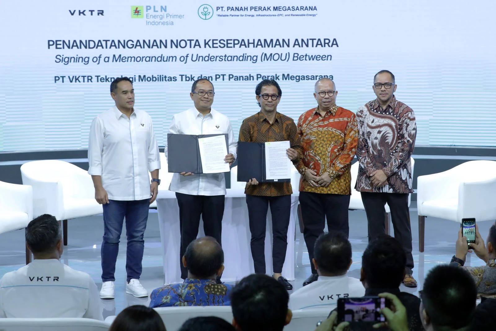 VKTR Perkuat Ekosistem EV, Pasok Bus Transjakarta dan Kendaraan Listrik Industri