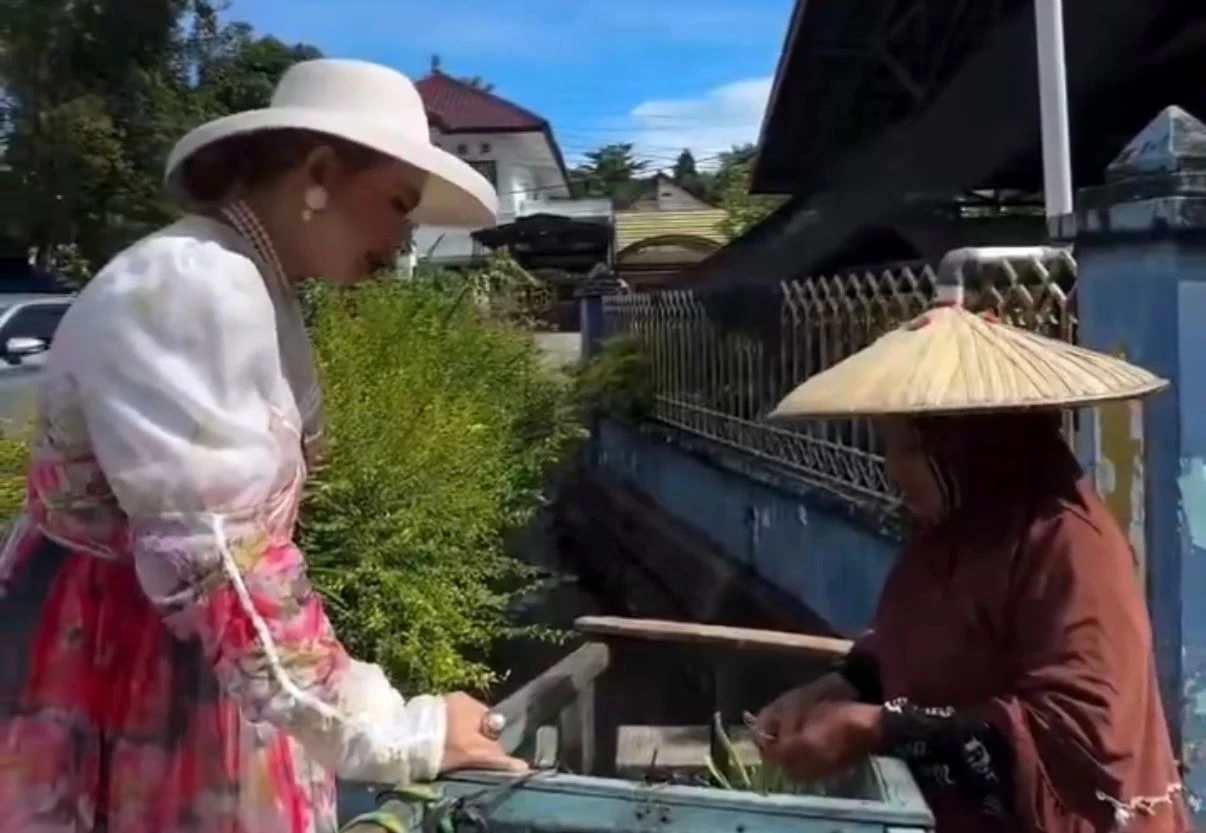 Viral Gaya Noni Belanda Istri Gubernur Kaltim, Widi Vierratale Bongkar Rahasia Beli di Shopee