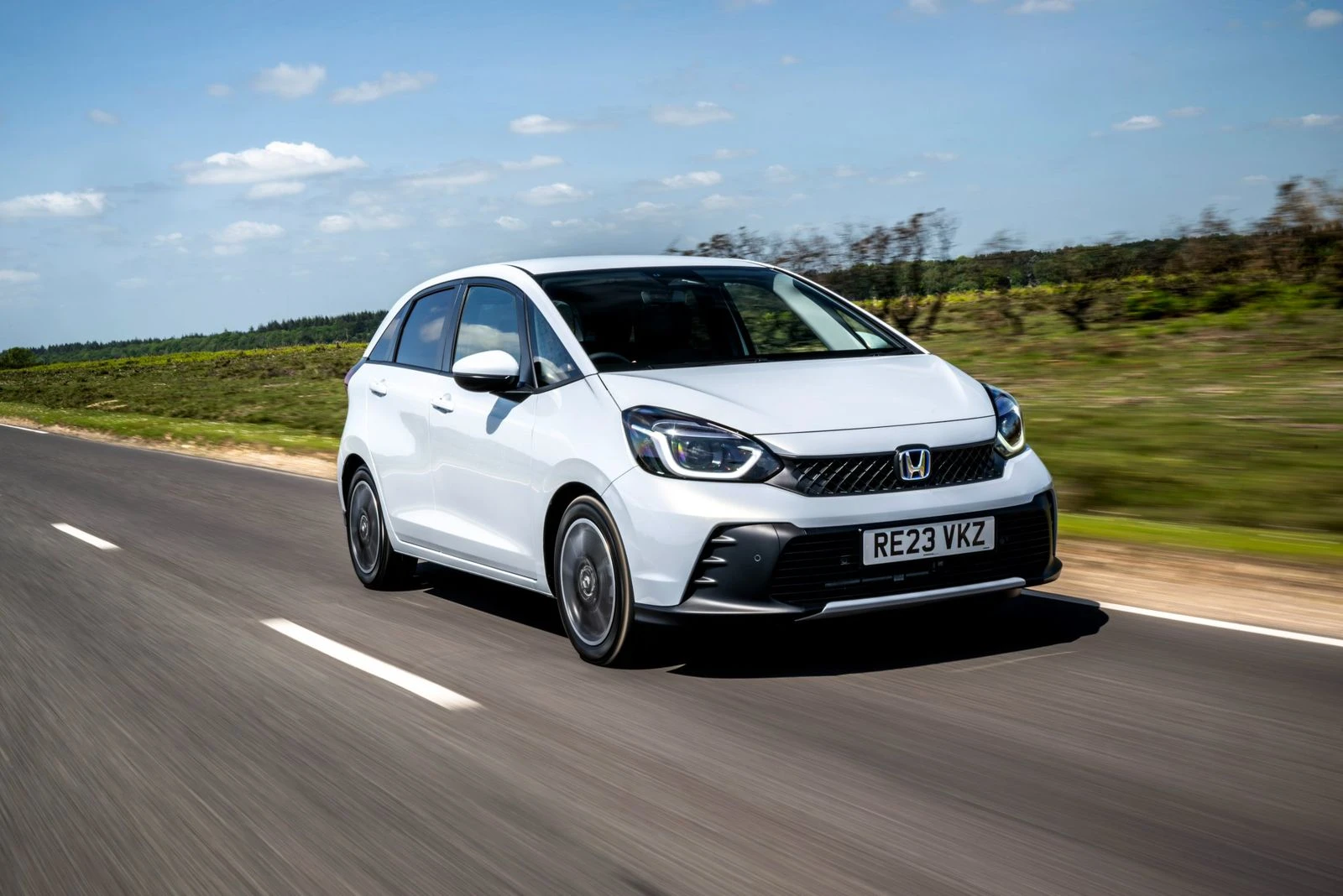 Honda Jazz Hybrid 2026 Cek Spesifikasi Lengkap dan Estimasi Harganya di Sini