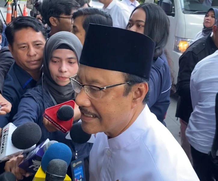 Temui KPK, Mensos Jelaskan Anggaran Sepatu Sekolah Rakyat Rp27 Miliar