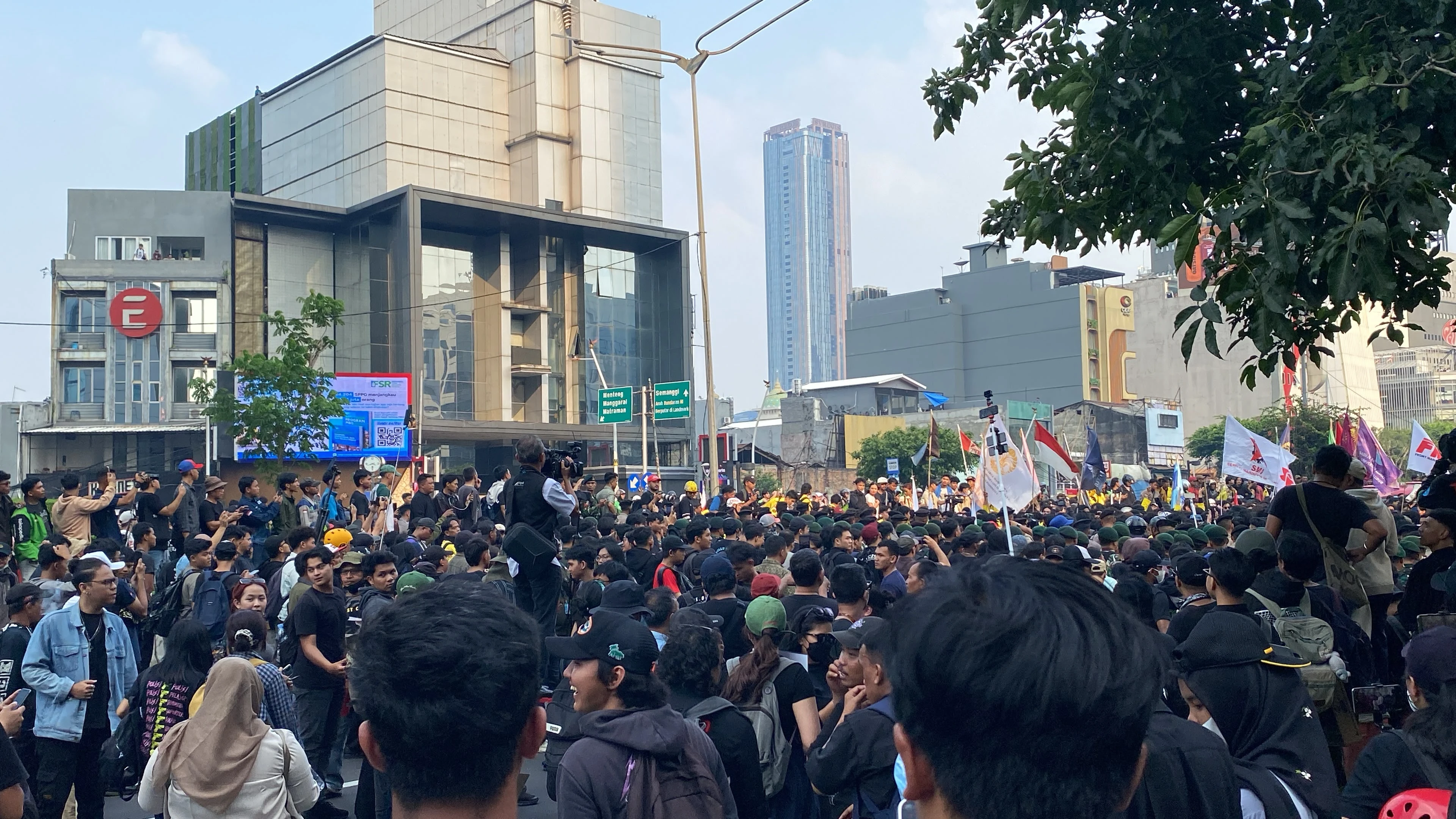Sinyal Mendadak Terganggu di Kawasan Thamrin saat Ribuan Mahasiswa Gelar Aksi