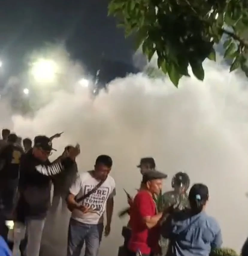Tepis Isu Gas Air Mata di Salemba, Polisi: Itu Asap APAR untuk Padamkan Ban