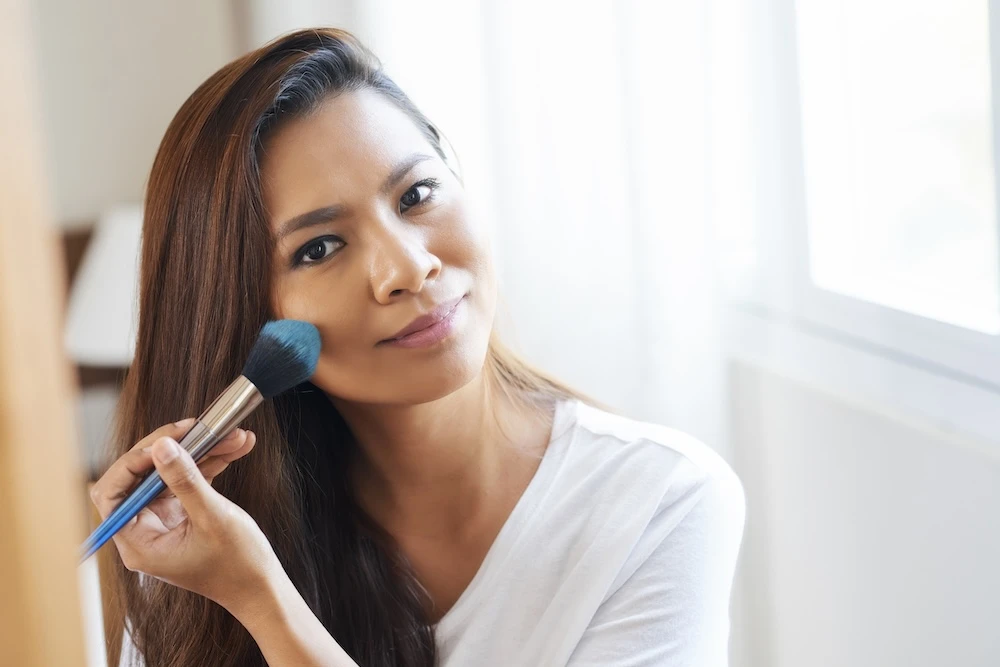 Bye Riasan Tebal! Riset Jakpat Ungkap Cewek Sekarang Lebih Suka Makeup Simpel