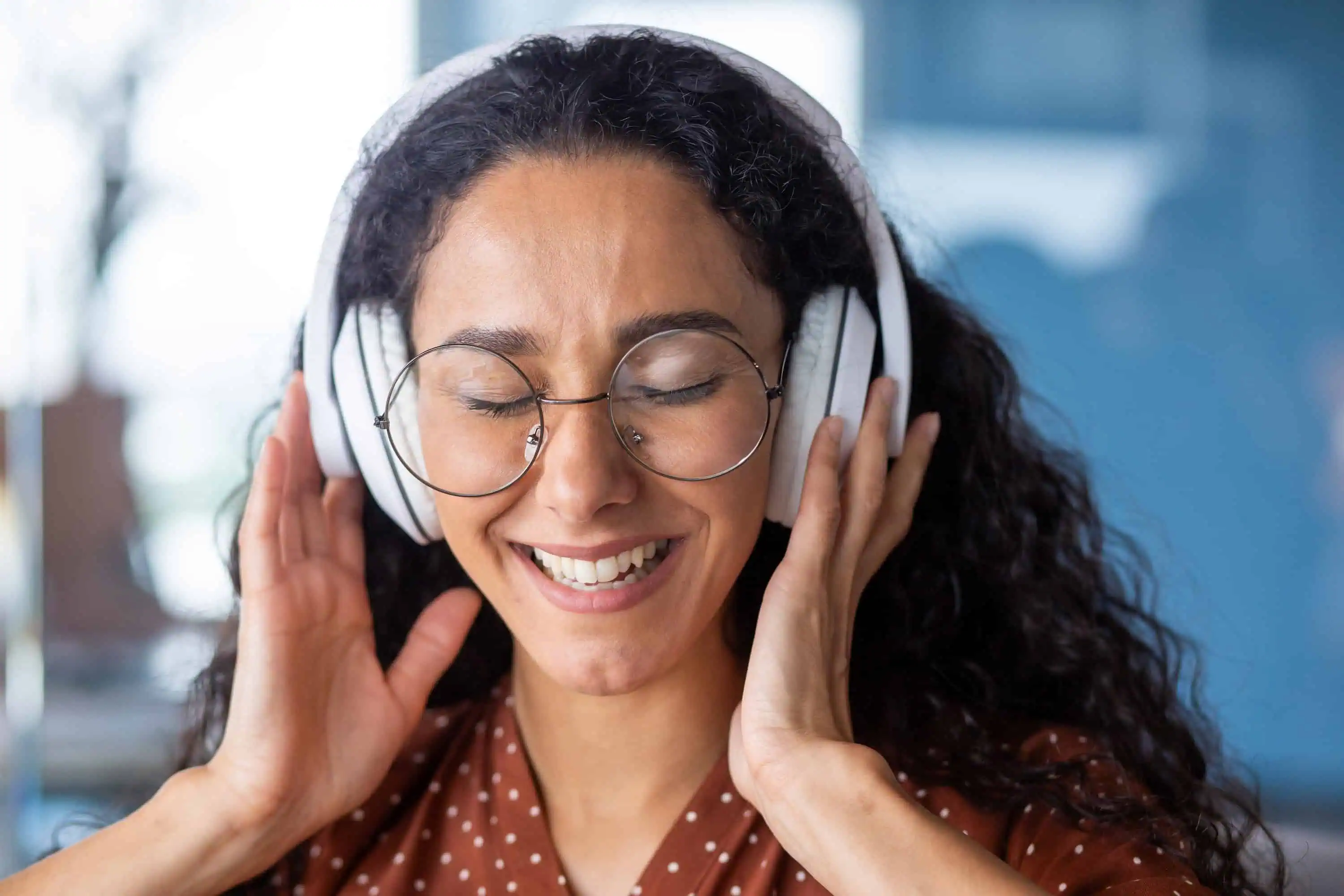 Merinding Dengar Musik? Ini 6 Sifat Langka Orang yang Sering Alami Frisson